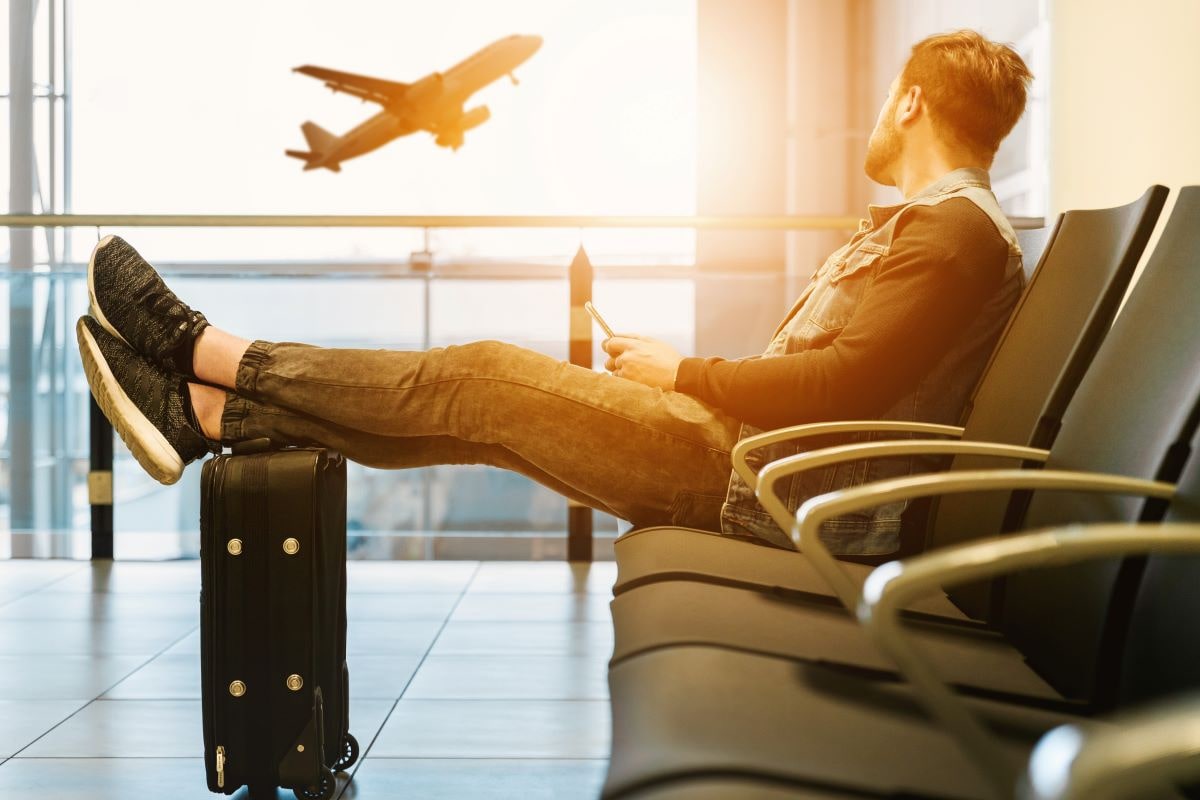 How to Handle Flight Delays and Cancellations